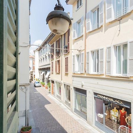 Da Pia In Historycal Como City Centre By Rent All Como Exterior photo