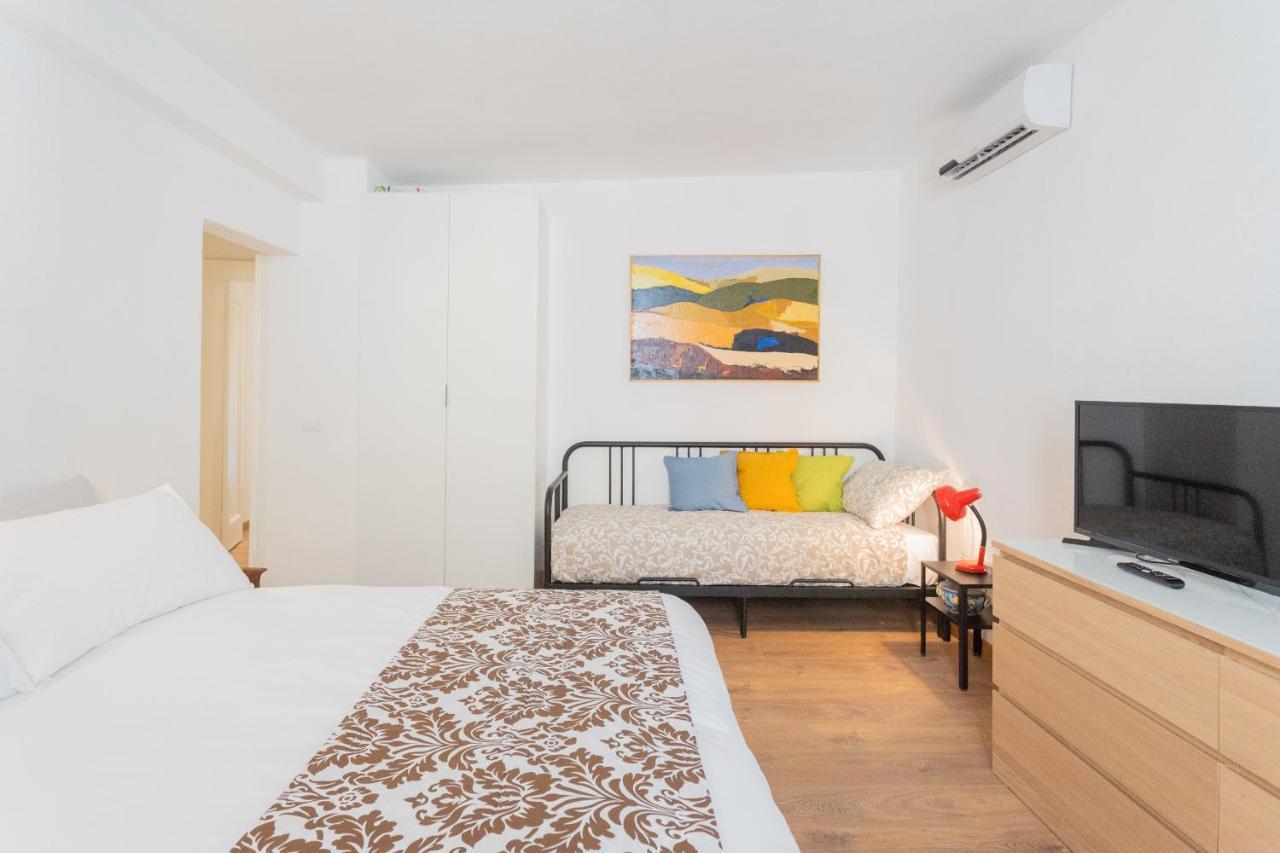 Da Pia In Historycal Como City Centre By Rent All Como Exterior photo